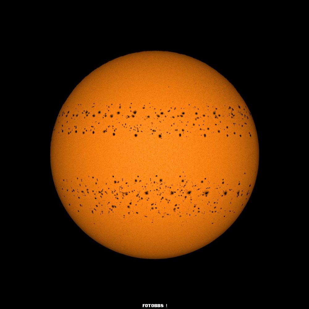 A_Year_in_the_Sun_by_Soumyadeep_Mukherjee_-_Astronomy_Photographer_of_the_Year_2022_Our_Sun.jpg