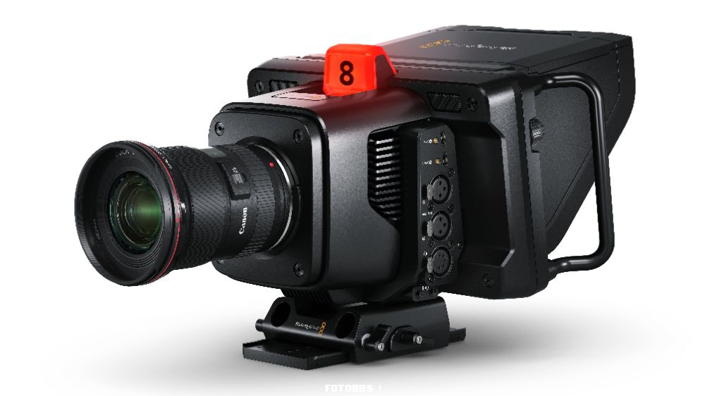 Blackmagic-Studio-Camera-6K-Pro-Lens.jpg